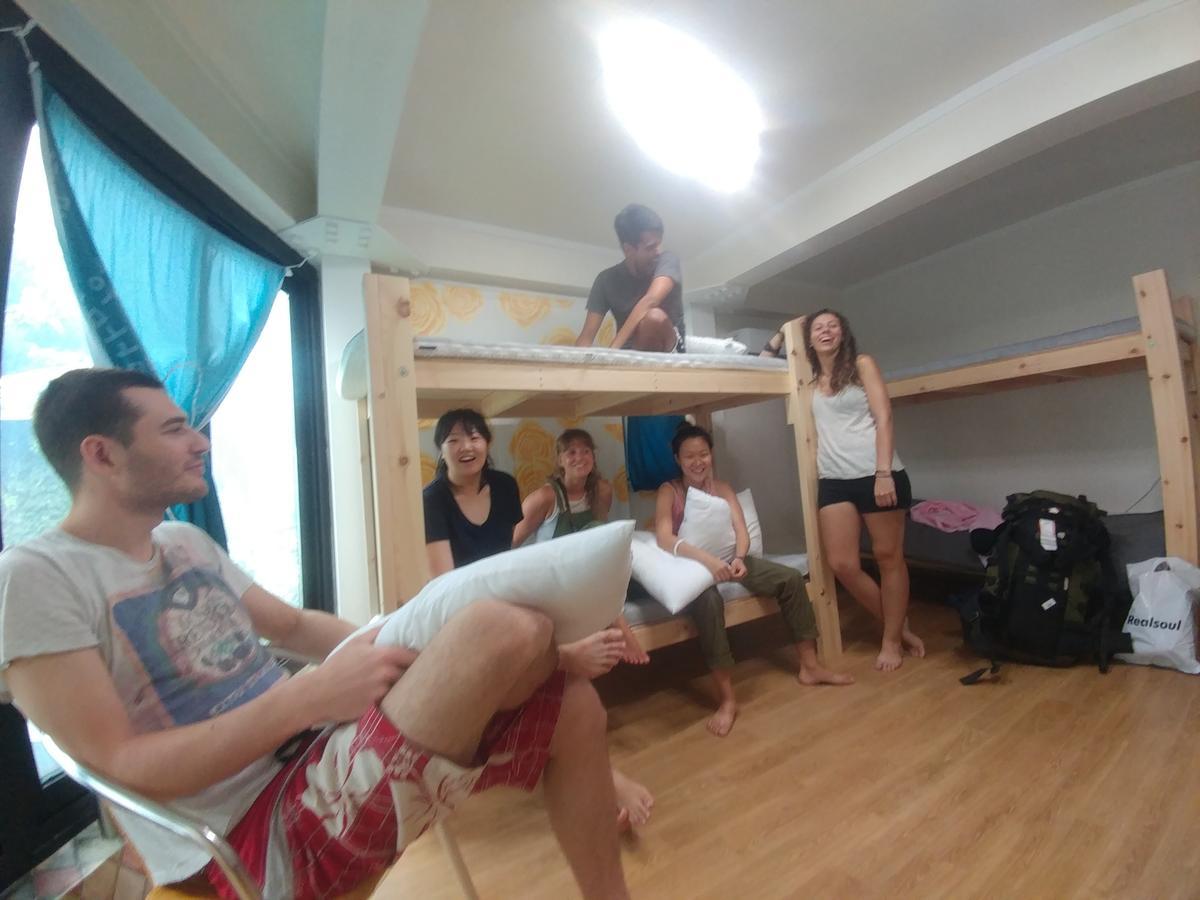Redo Backpacker'S Vandrehjem Gangneung Eksteriør billede